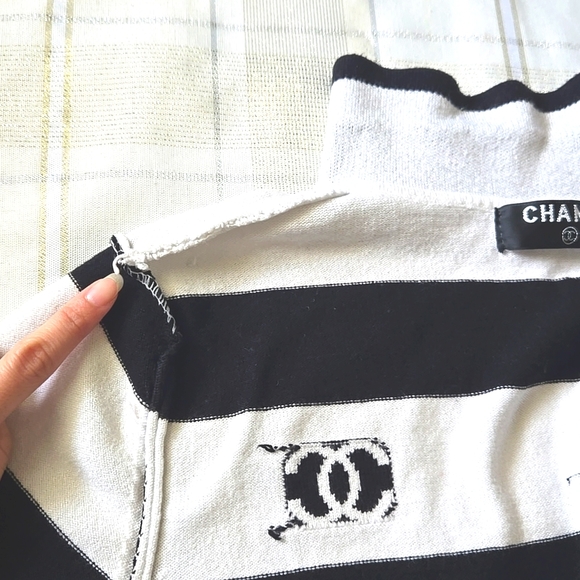 Black & White Striped Collared Sweater - Picture 8 of 11